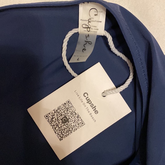 Cupshe Navy One piece cut out bathing suit Size Large - Picture 6 of 6